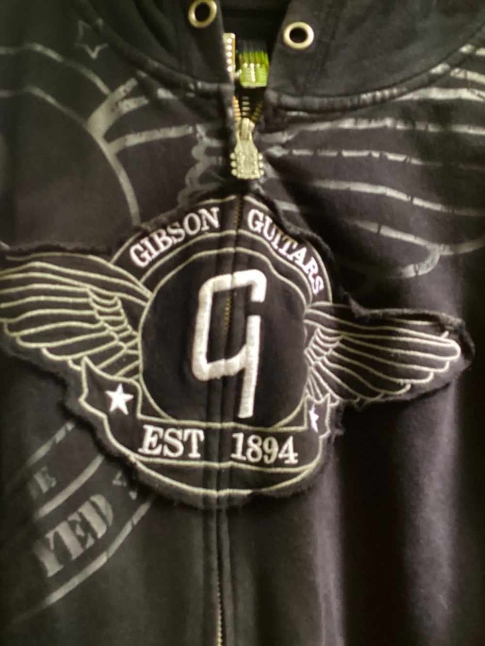 Gibson Guitars Black Full-Zip Logo Hoodie - Size Large - Picture 5 of 17